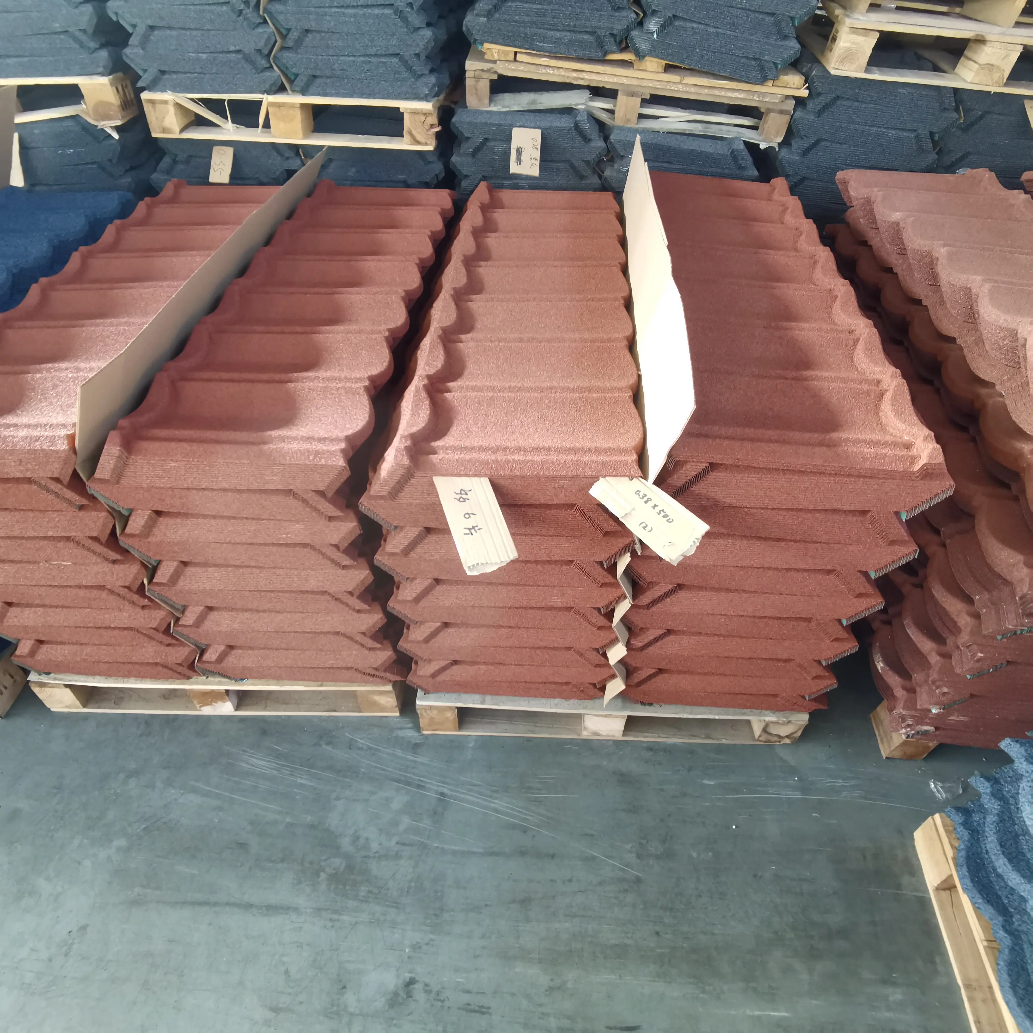 Eco-friendly Roofing Material Factory Price Aluminum Zinc Steel Roofing Sheet  Light Weight sand Stone Coated Metal Roof