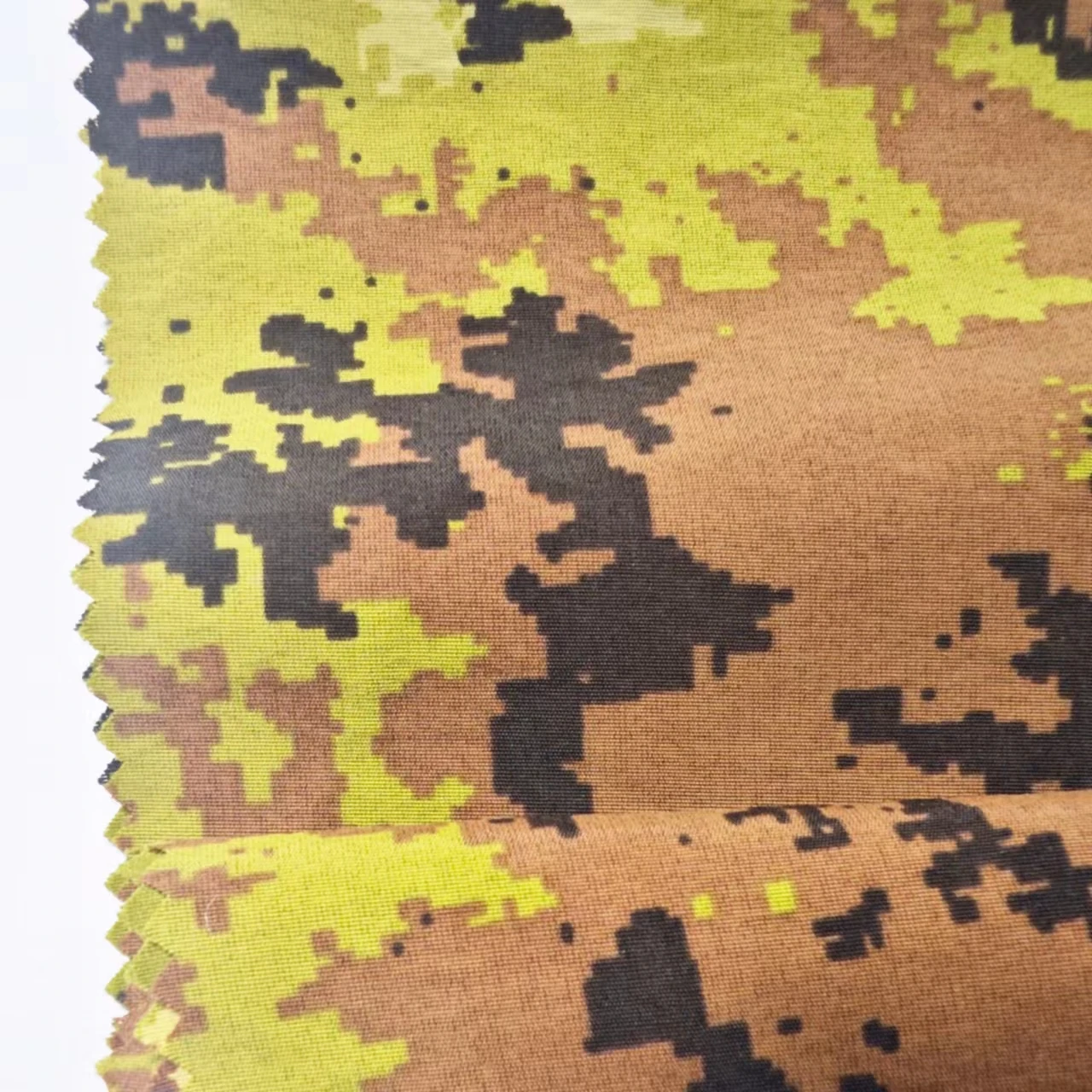 100% polyamide taslan fabric digital screen printed fabric 70D*160D 230T  plain twill ottman camouflage print clothing fabric