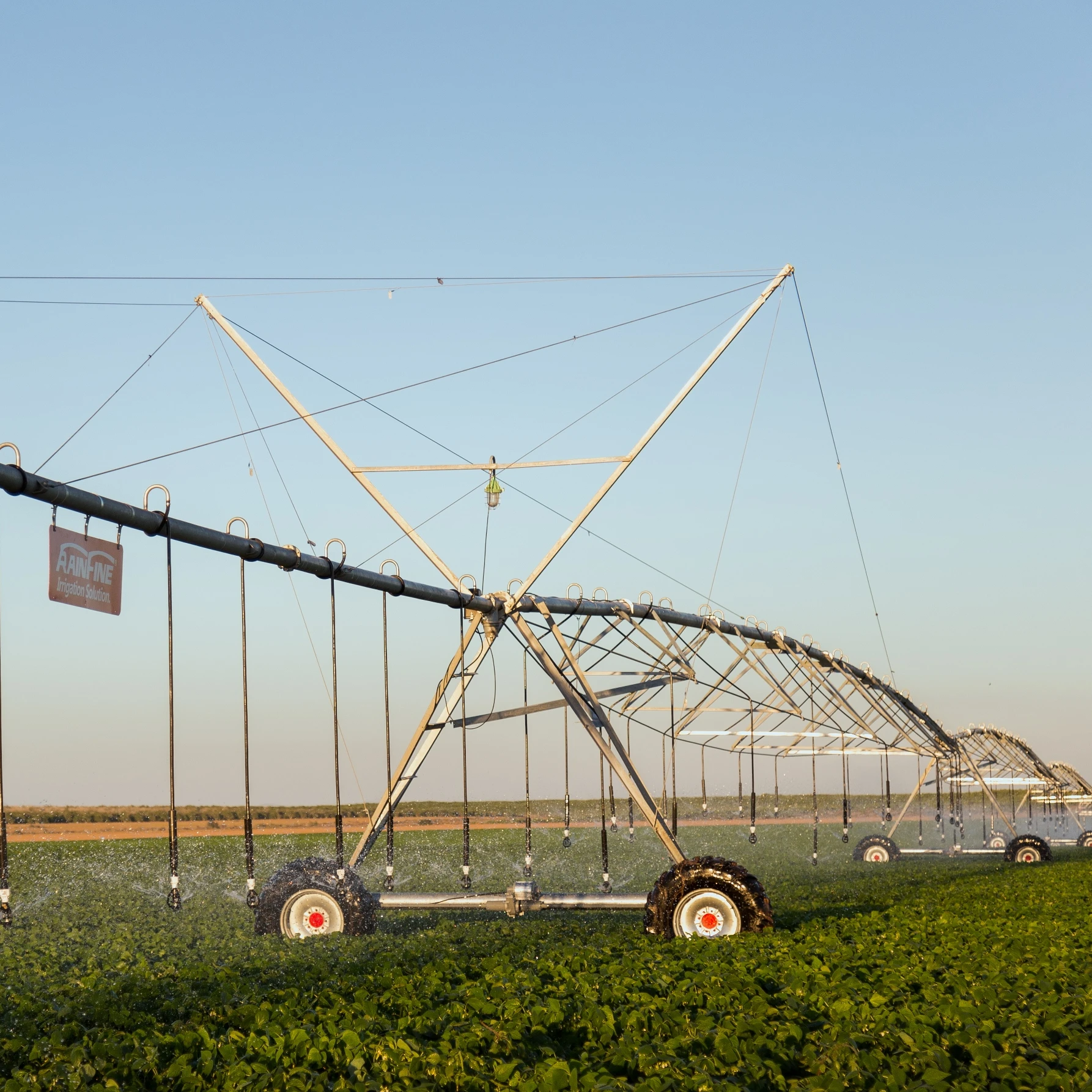 2022 Best Sales Center Pivot Irrigation System Machine Used in Large Alfalfa Farms