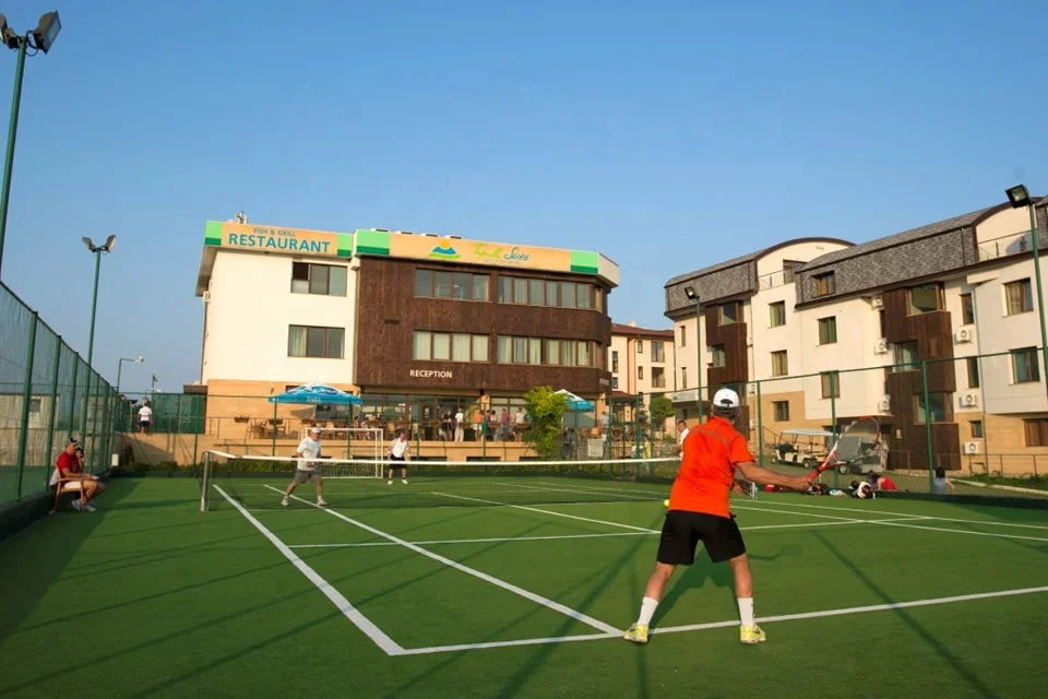  Искусственный дерн для теннисного корта Padel 10 мм зеленый цвет SBR латекс/PU 3/16 дюйма MCG-D-1055G Pp + pp/pp net 5 лет