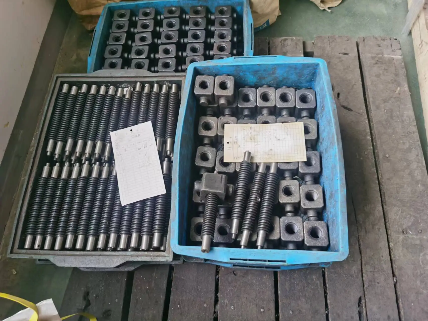 Various good quality stainless steel grinding heavy duty precision ball screw