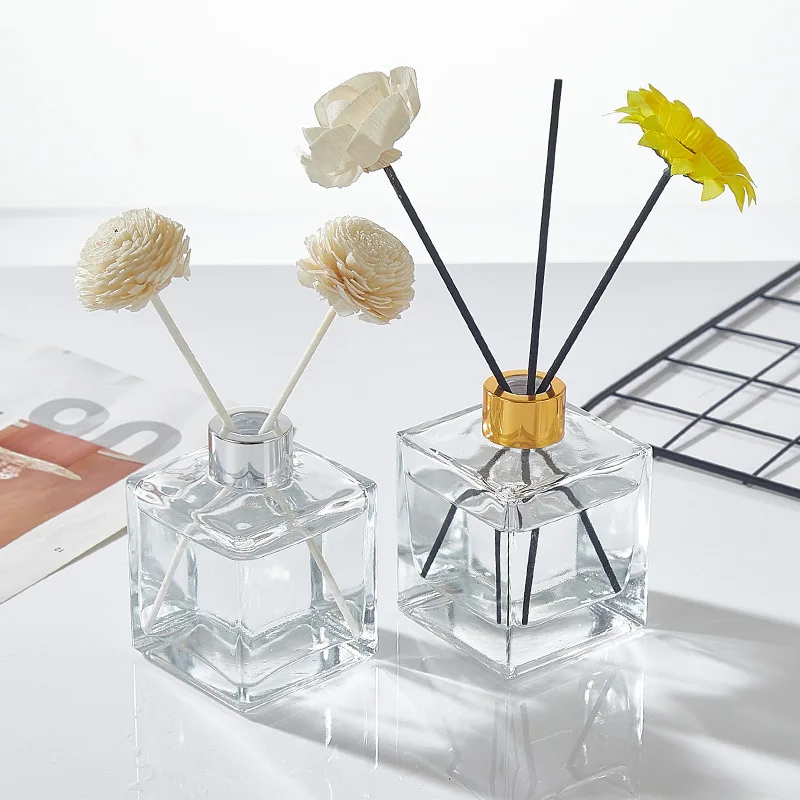 Modern Simple Round frosted Clear Glass 100ml 150ml 200ml Empty Luxury Perfume Reed Glass Diffuse Bottle And Box Wholesale
