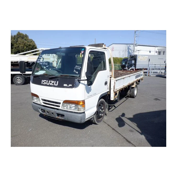 Used light cargo trucks with affordable and reasonable price