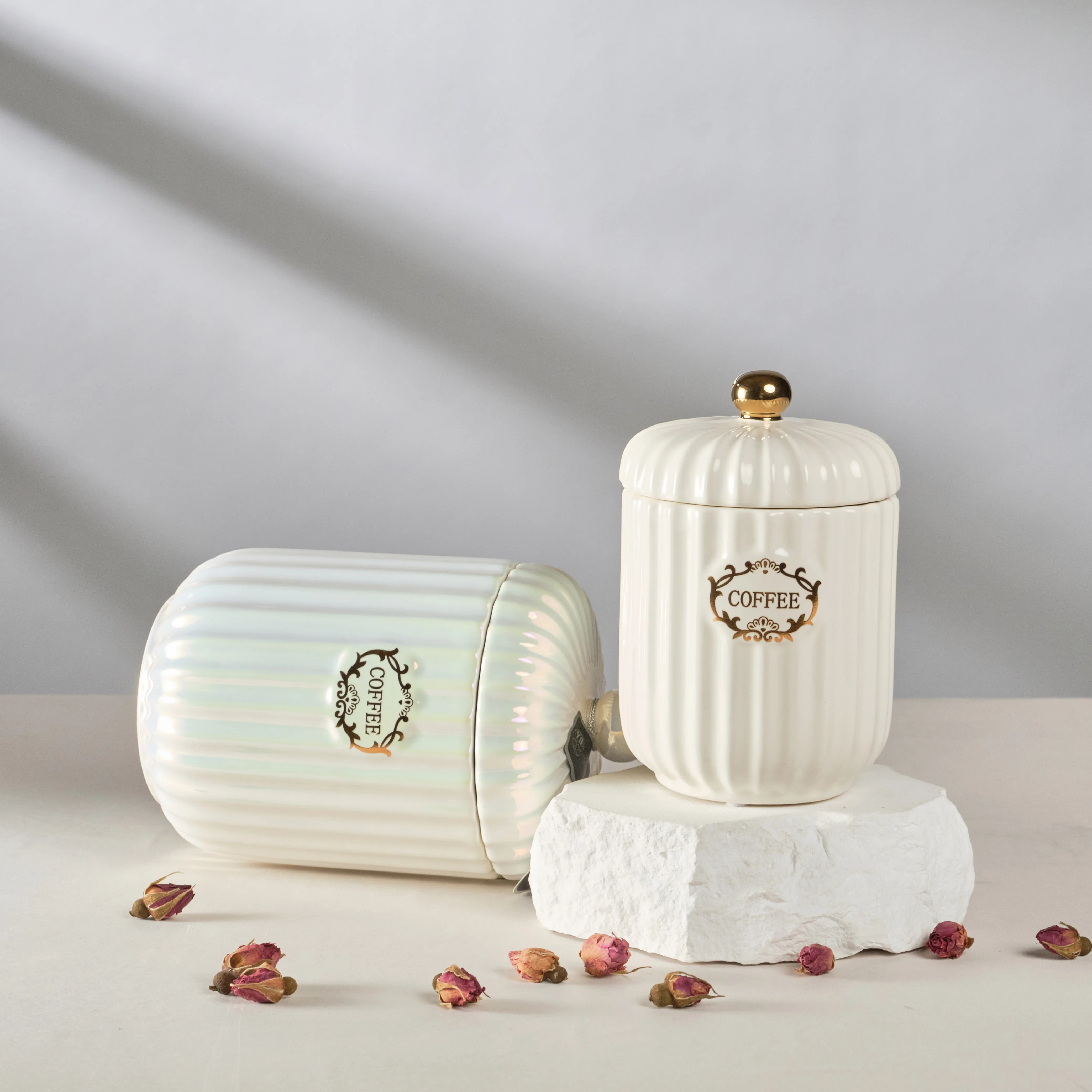 2023 wholesale home goods gold plating  food  glossy  storage sugar jar tea  coffee canister  with lid