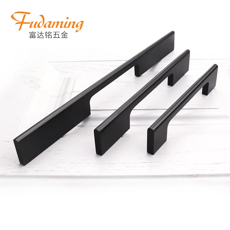 Алюминиевый сплав материал подходит для черная растягивающаяся цепочка ручка большой шкаф для одежды