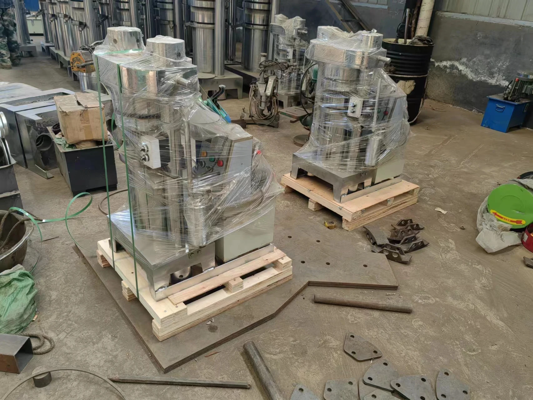 Motor Provided 220V Automatic Commercial Use Oil Press Making Machine Vegetable Seeds Sunflower Oil Extractor Machine for Sale