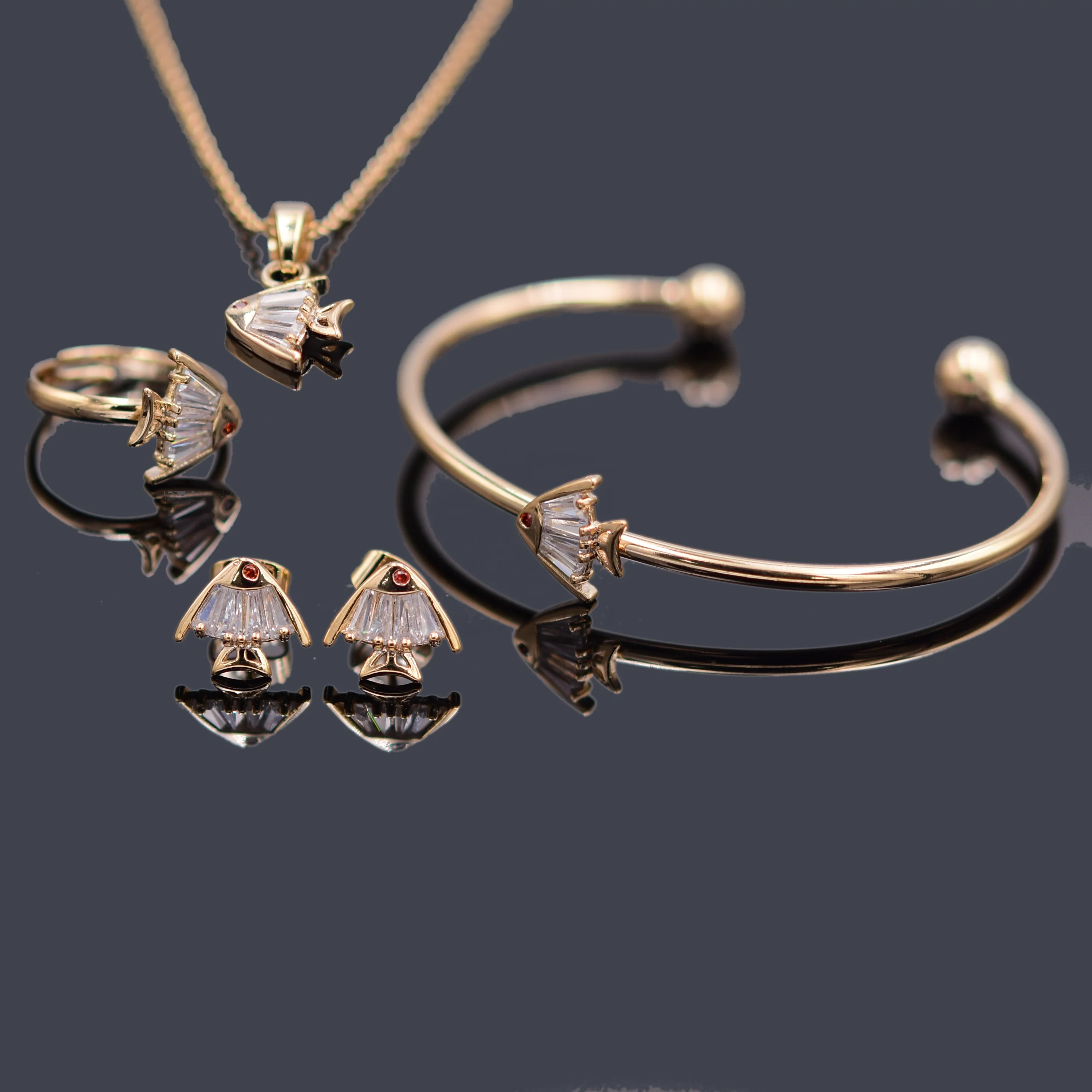 GuangZhou fashion jewelry wholesale market lovely fish shape baby jewelry sets with CZ for kids jewelry