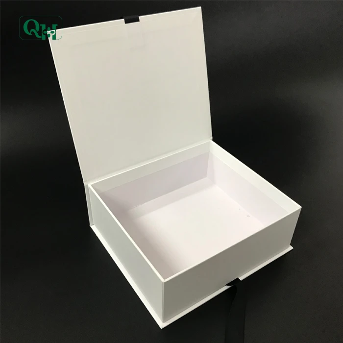 
Custom made hot packaging gift box for beach flip slipper 