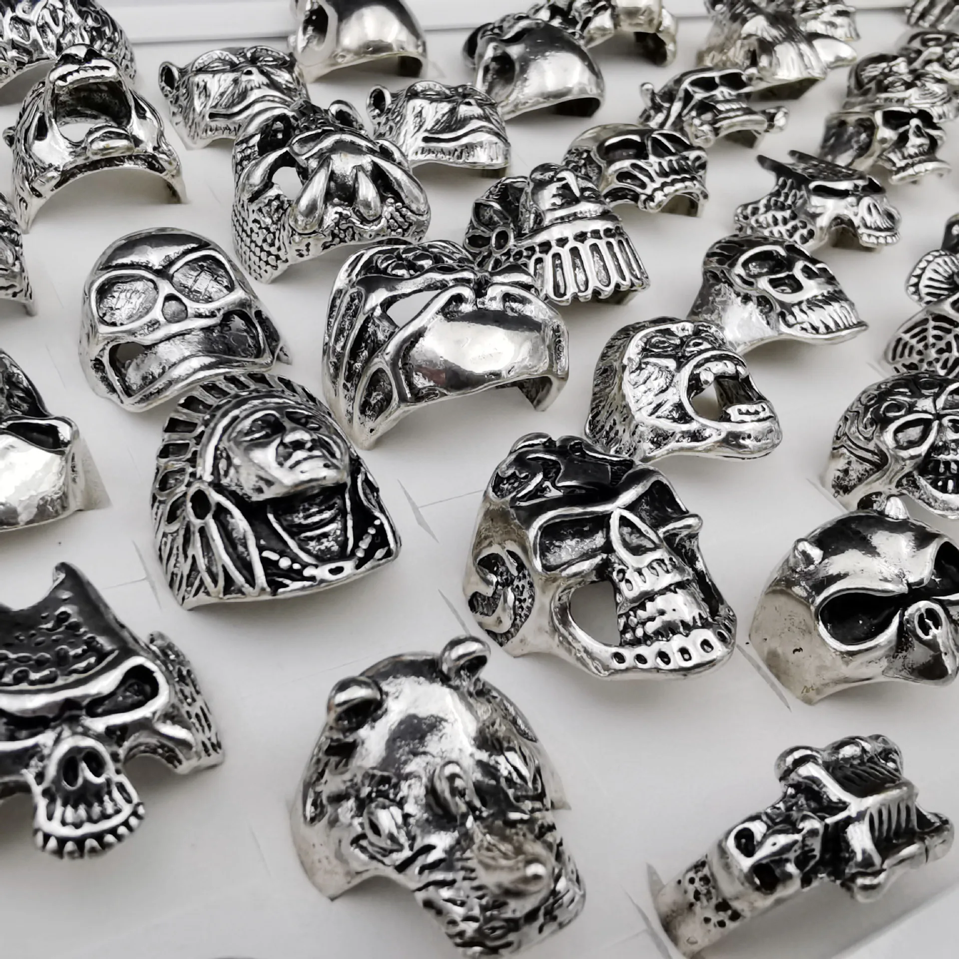 Alloy ring wholesale cross-border hot alloy ghost ring all kinds of scary ghost bone ring atmospheric ring