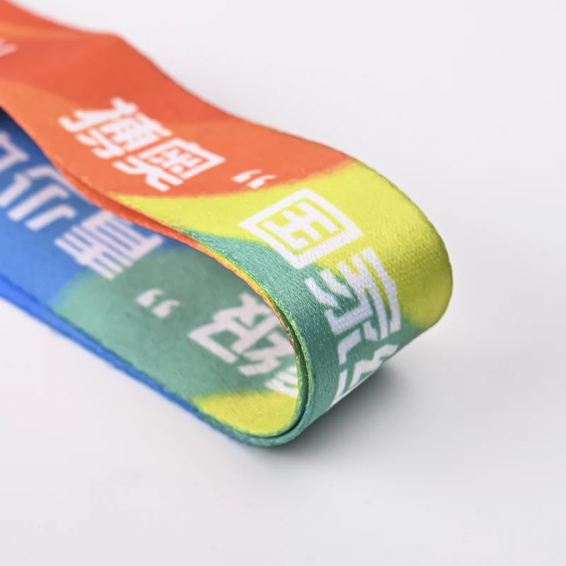 Latest Zink Alloy Distinguished Shiny Golden Medal Badge Silver Souvenir Gift customized colorful metal Medal