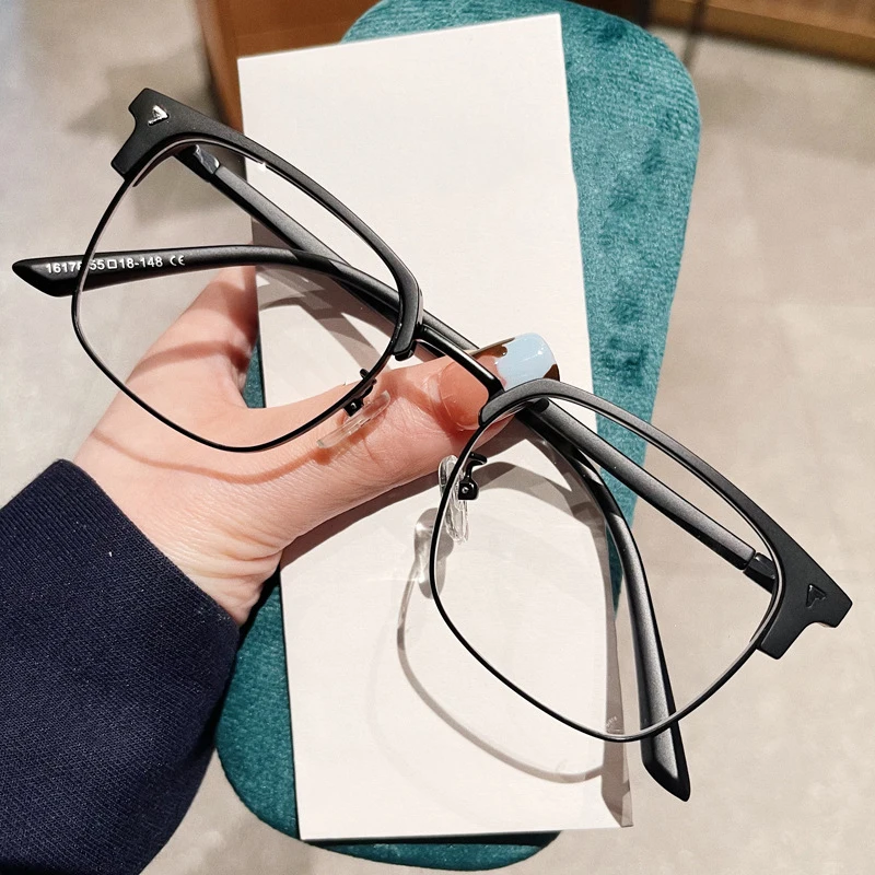 Hd eye protection anti-blue light mirror for women retro eyebrow frame myopia mirror fashion half frame myopia glasses for men
