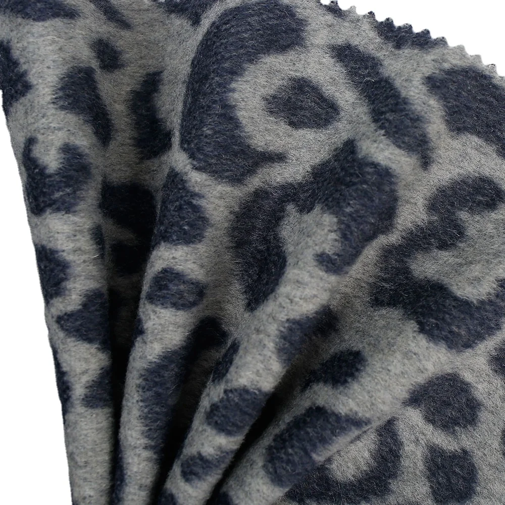 Китайский поставщик, зимняя жаккардовая плюшевая ткань с леопардовым принтом для пальто