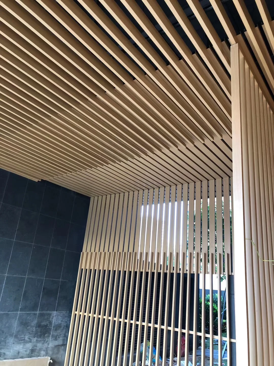 U-Shape Decorative Aluminum Tube Suspended Ceiling Aluminium Baffle Ceiling