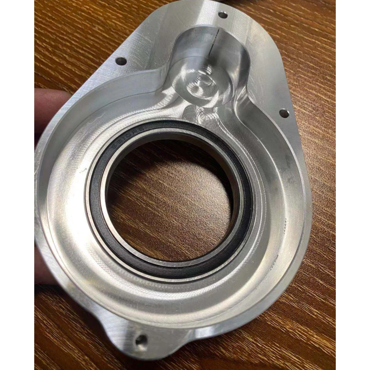 engineer bonnet gear cover with nice matching bearing CNC milling with custom logo
