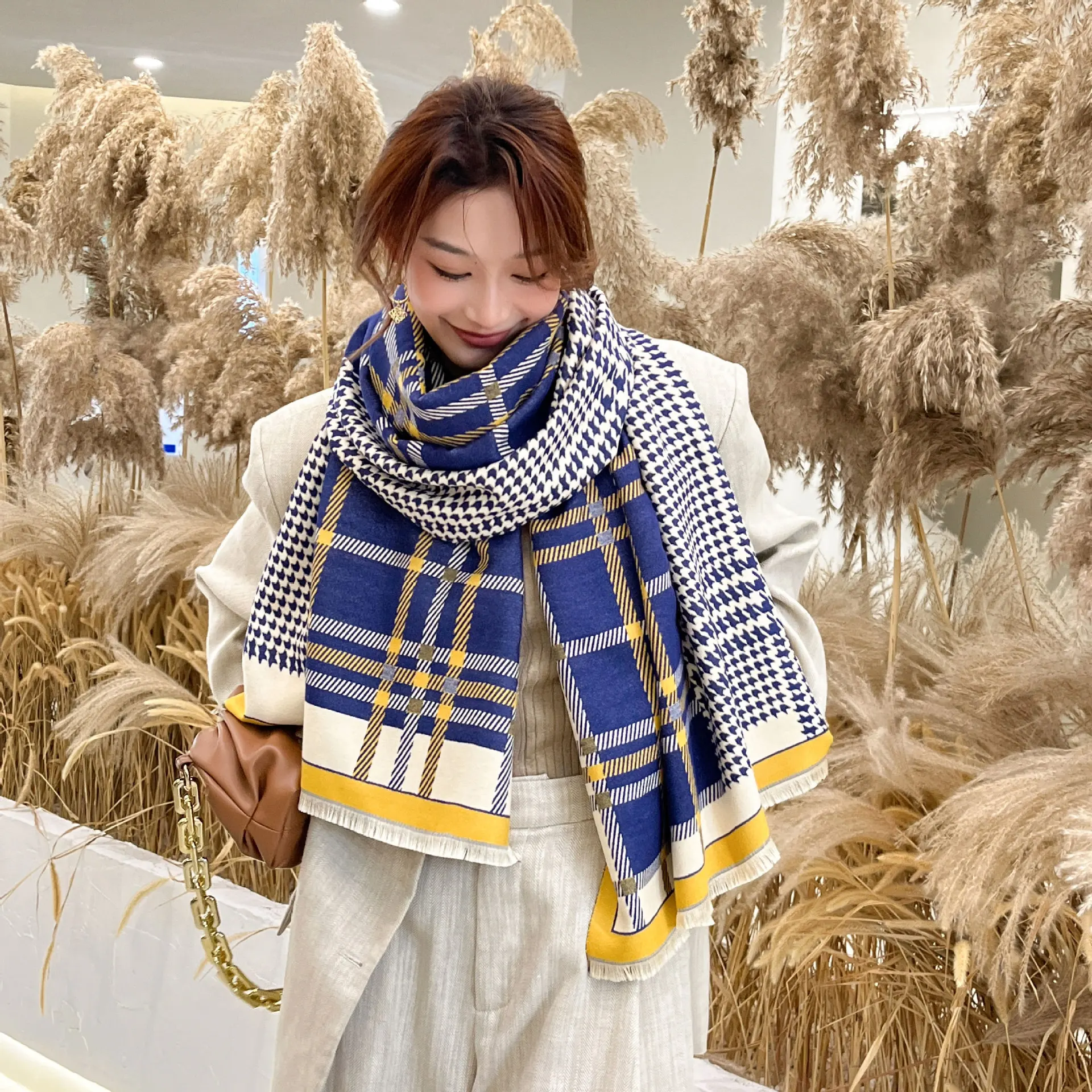 2022 Winter New Arrival Cashmere Scarf Zipeiwin 100% Acrylic Shawls Swallow gird Bandana