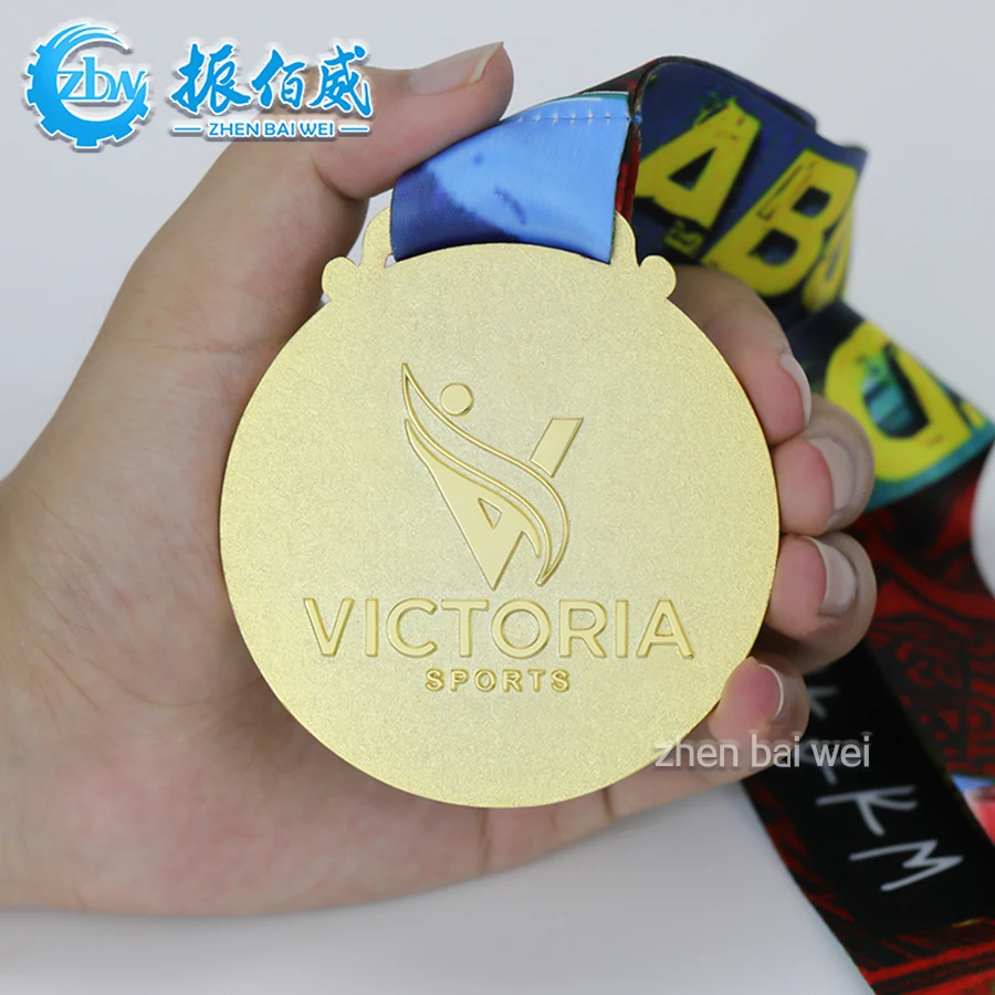 Wholesale Cheap Design Your Own Blank Zinc Alloy 3D Gold Award Marathon Running Custom Metal Sport Medal