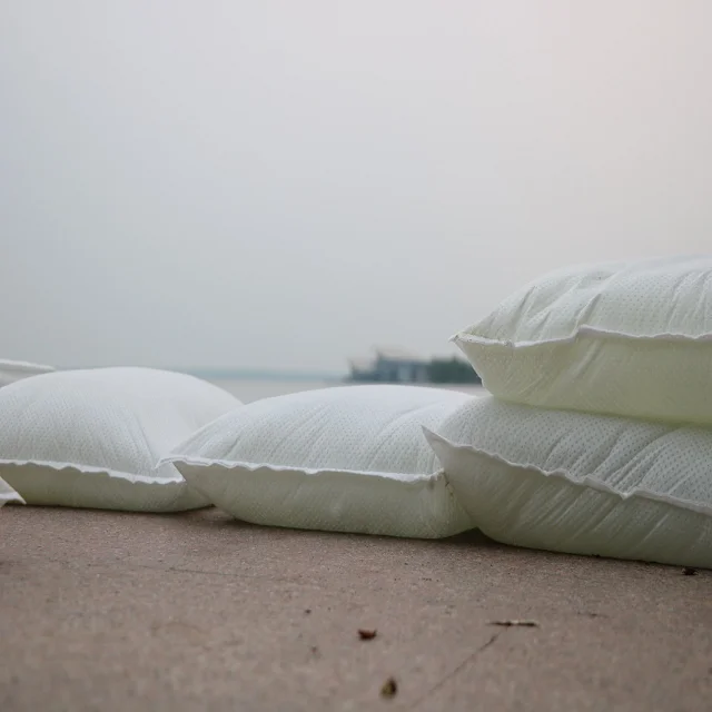 light and easy dam Freestanding sand less self inflating flood prevention sandbags