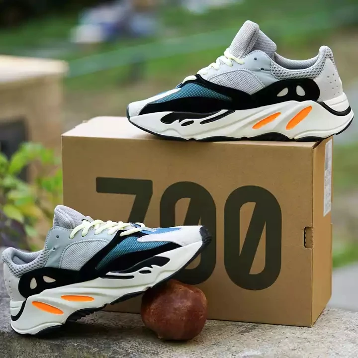 Original Logo High Quality Yeezy 700 Men Shoes Casual Sport Shoes Sneakers Running Women High Quality Yeezy Shoes