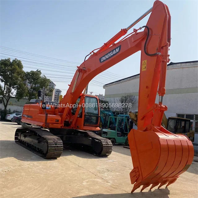 daewoo doosan excavator dx300 dx225 dx140 dx150LC used excavators are located in Chna for sale