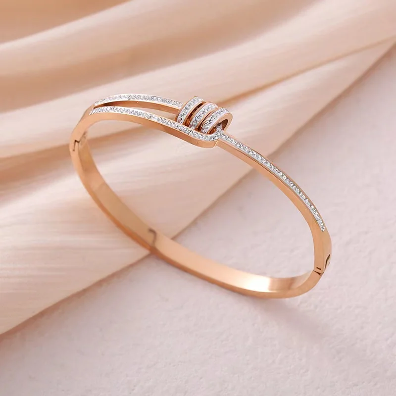 Elegant fashion geometric circle with diamonds titanium steel bracelet high sense of personality with diamonds stripes bracelet