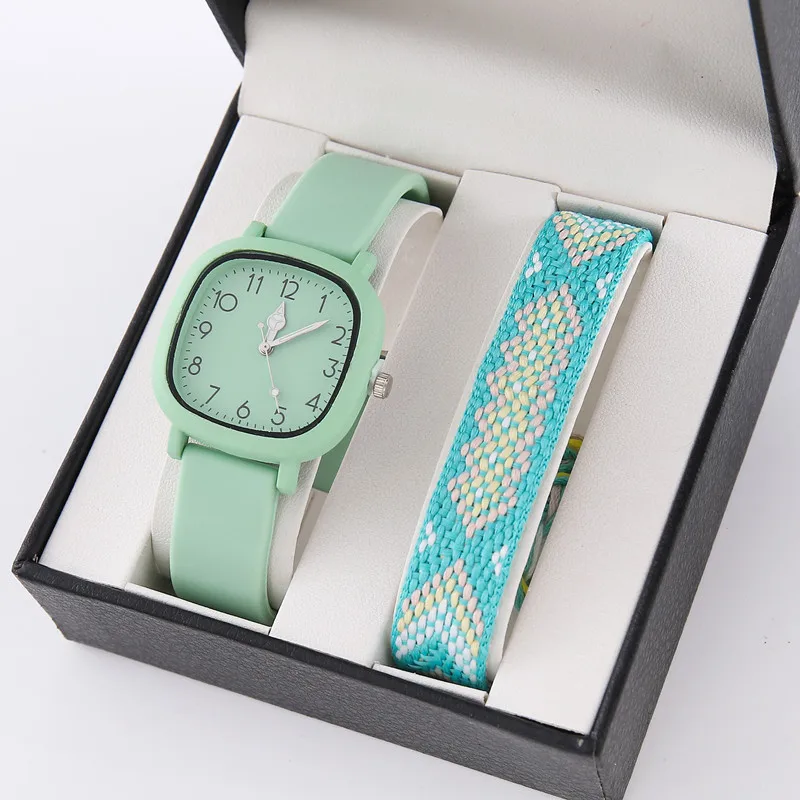 2025 Wholesale New Womens Silicone Quartz Watch Fashionable and Youthful Appearance Watch for Women