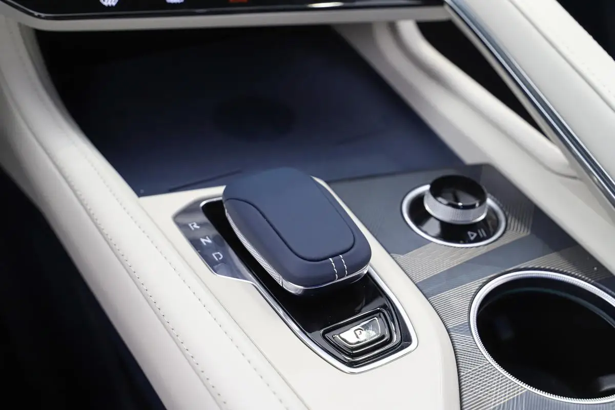 In stock China new Brand zeekr 001 2024 Long Range 4 Wheels Electric Car zeekr 001