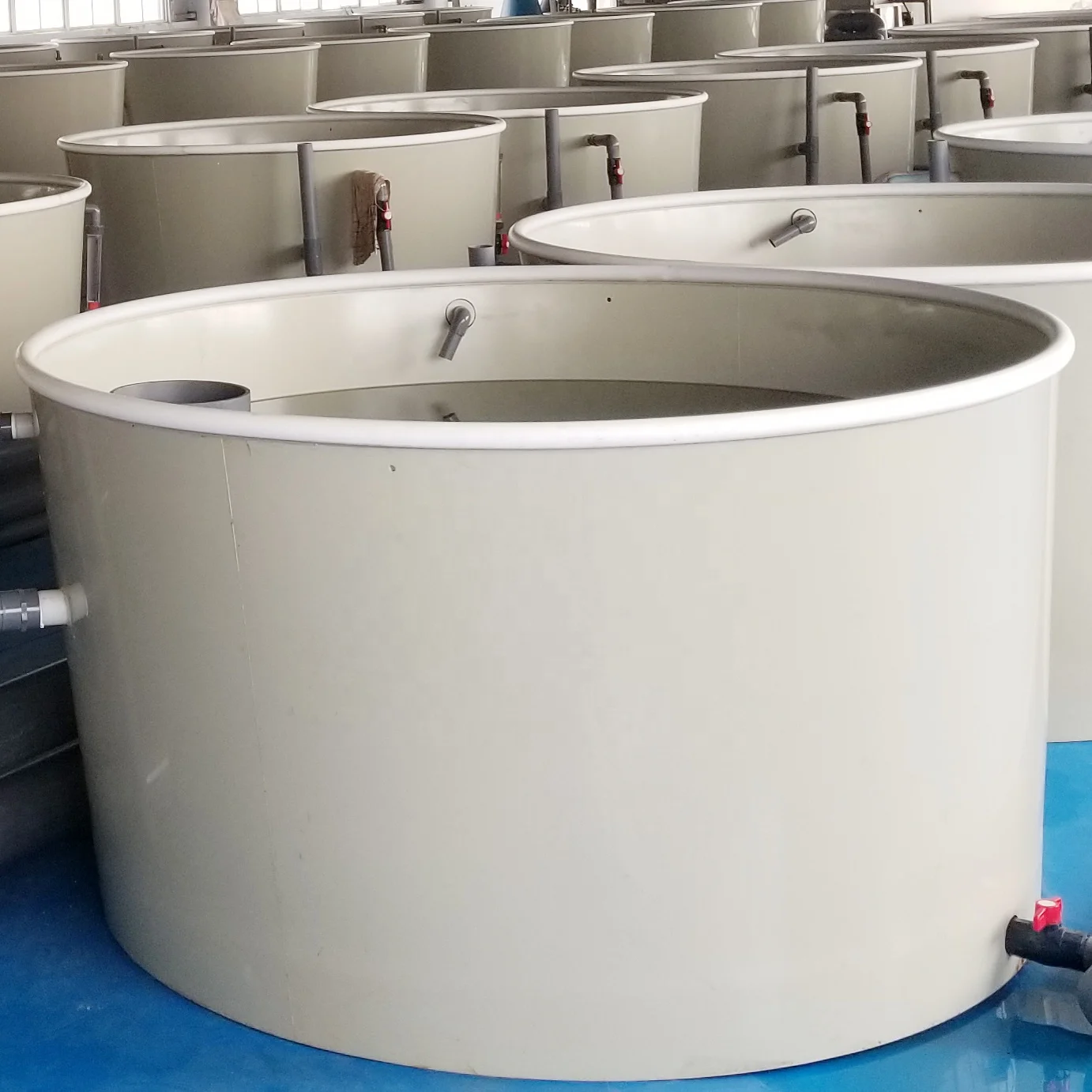 
large commercial fish tanks for fish farm 