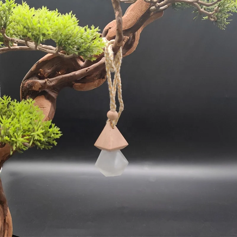 2022 Hot Sales Car Hanging Air Freshener Empty Frosted Car Perfume Bottle Glass Bottle Diffuser for Essential Oils