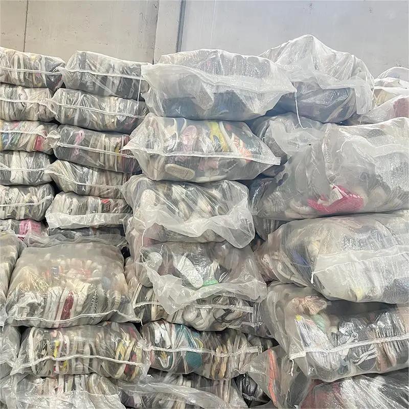 korean style summer first class grade a ladies heels sandal rubber bottom flat heel shoes used bale mixed