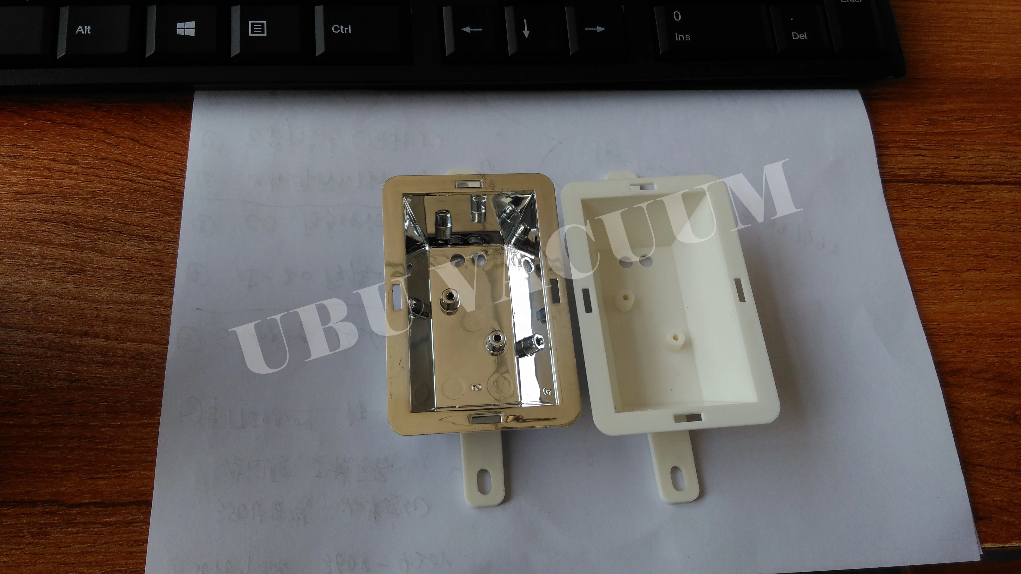 Aluminium Evaporation PVD Coating/Plating Machine for plastic and  trademark