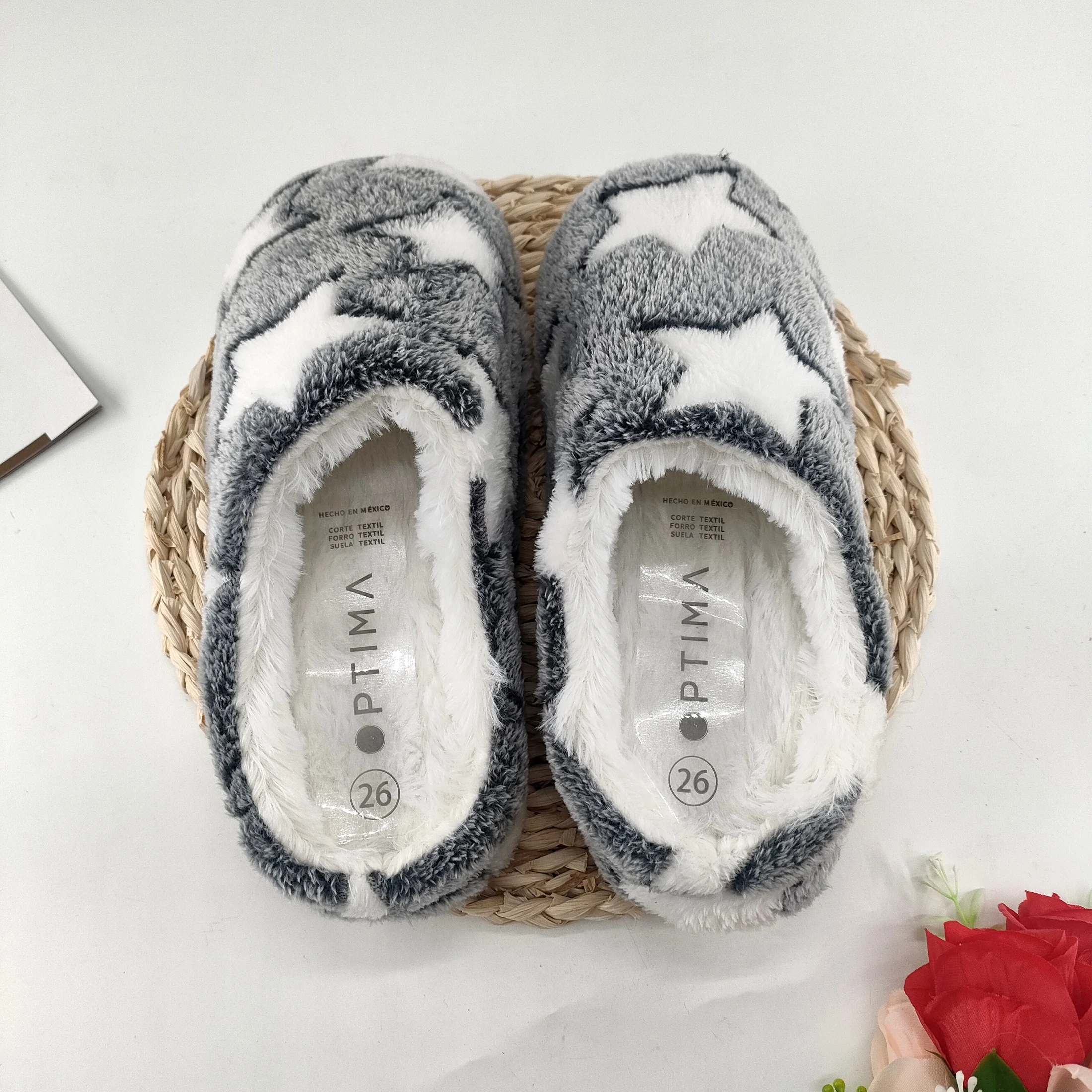 Plush Bedroom Non-slip Couples Shoes Factory Wholesale Girls Soft Sole Luxury Flannel Home Women Fur Slippers