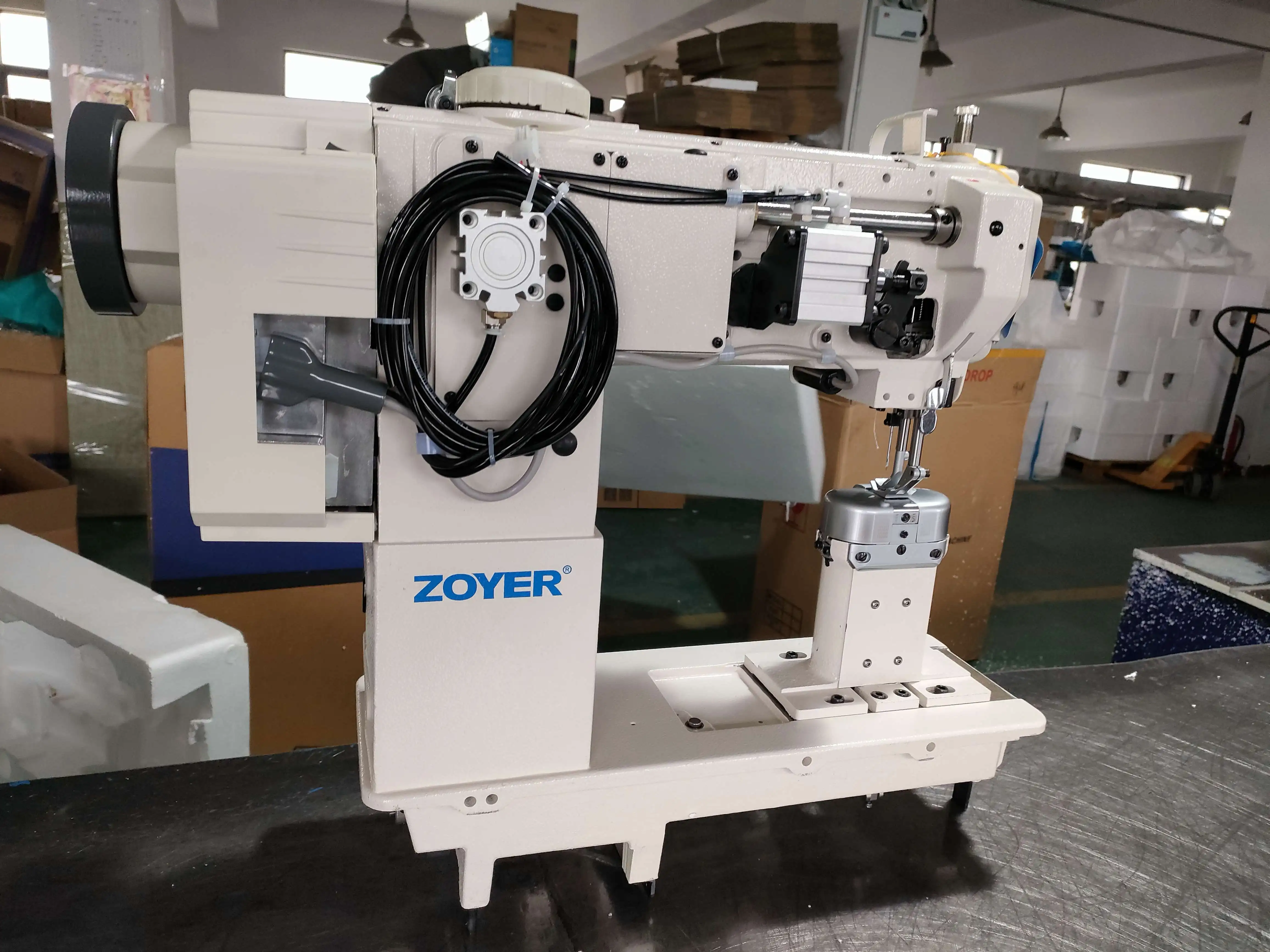 ZY-1560-HDQQ Hot Selling Double Needle Post Bed Pneumatic Reverse Sewing Machine for Leather