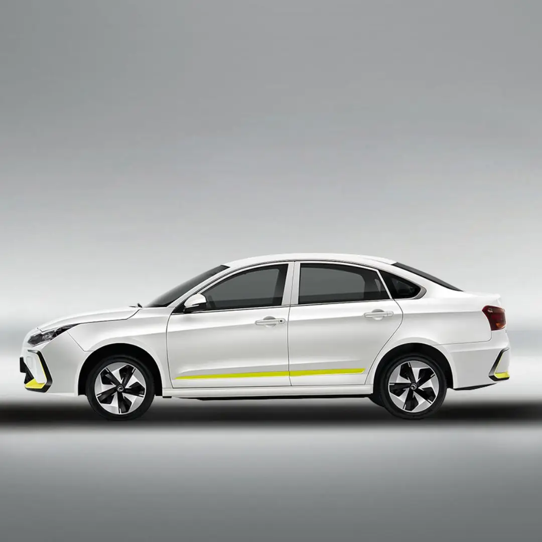 Раскрывая эффективность: Dongfeng E70 и будущее технологии EV для подержанного автомобиля