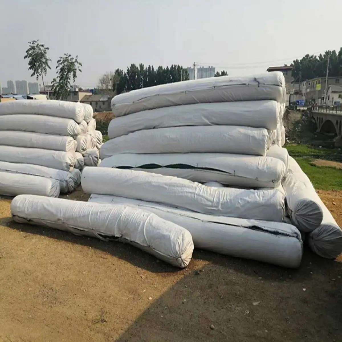 Manufacturer Long Fiber PP and PET Non-woven Geotextile 100g-800g M2