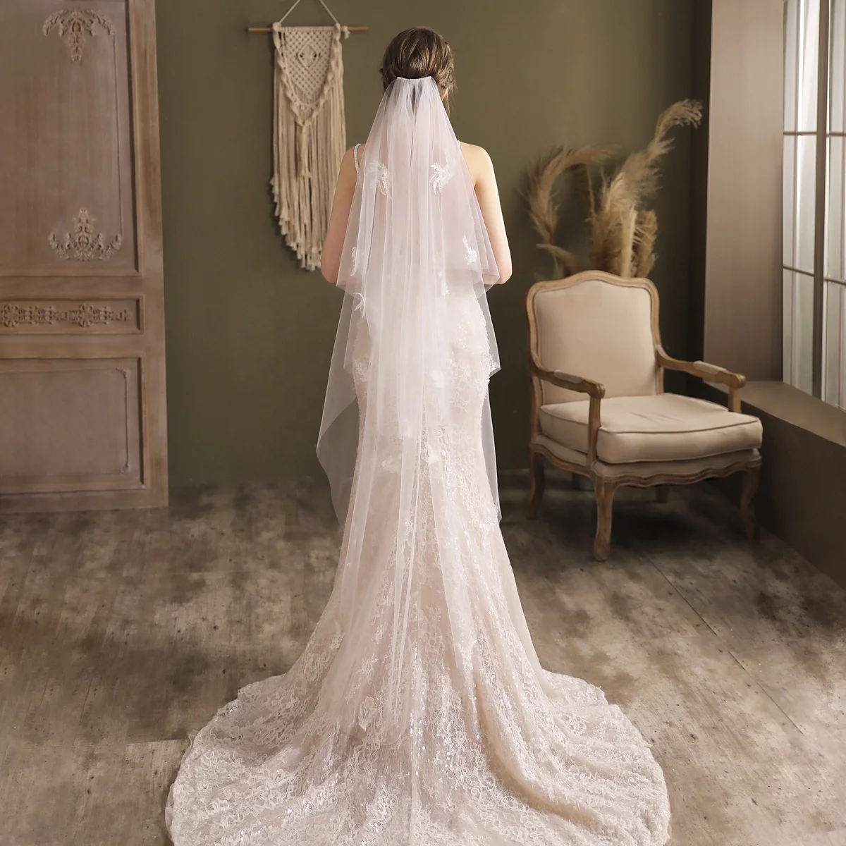 Shenglan 2 Tier White Ivory Wedding Veils Lace Applique Sequins Cathedral Length Bridal Veil