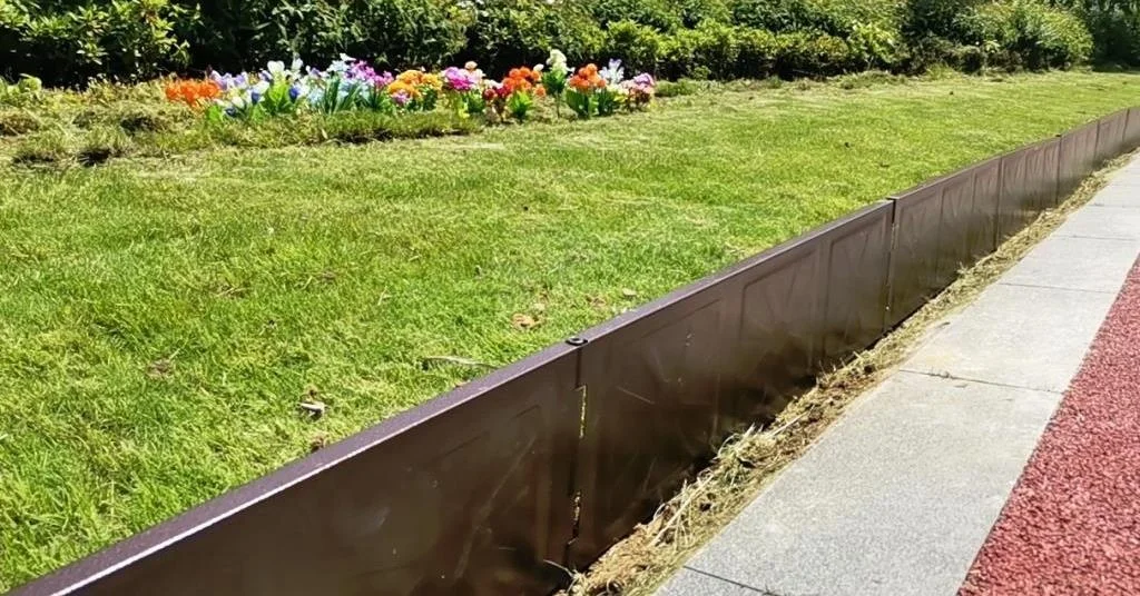 4PCS of 1 Pack 3.6 meters long PATENTED 24cm height Easily Assembled decorative strong metal steel garden edge