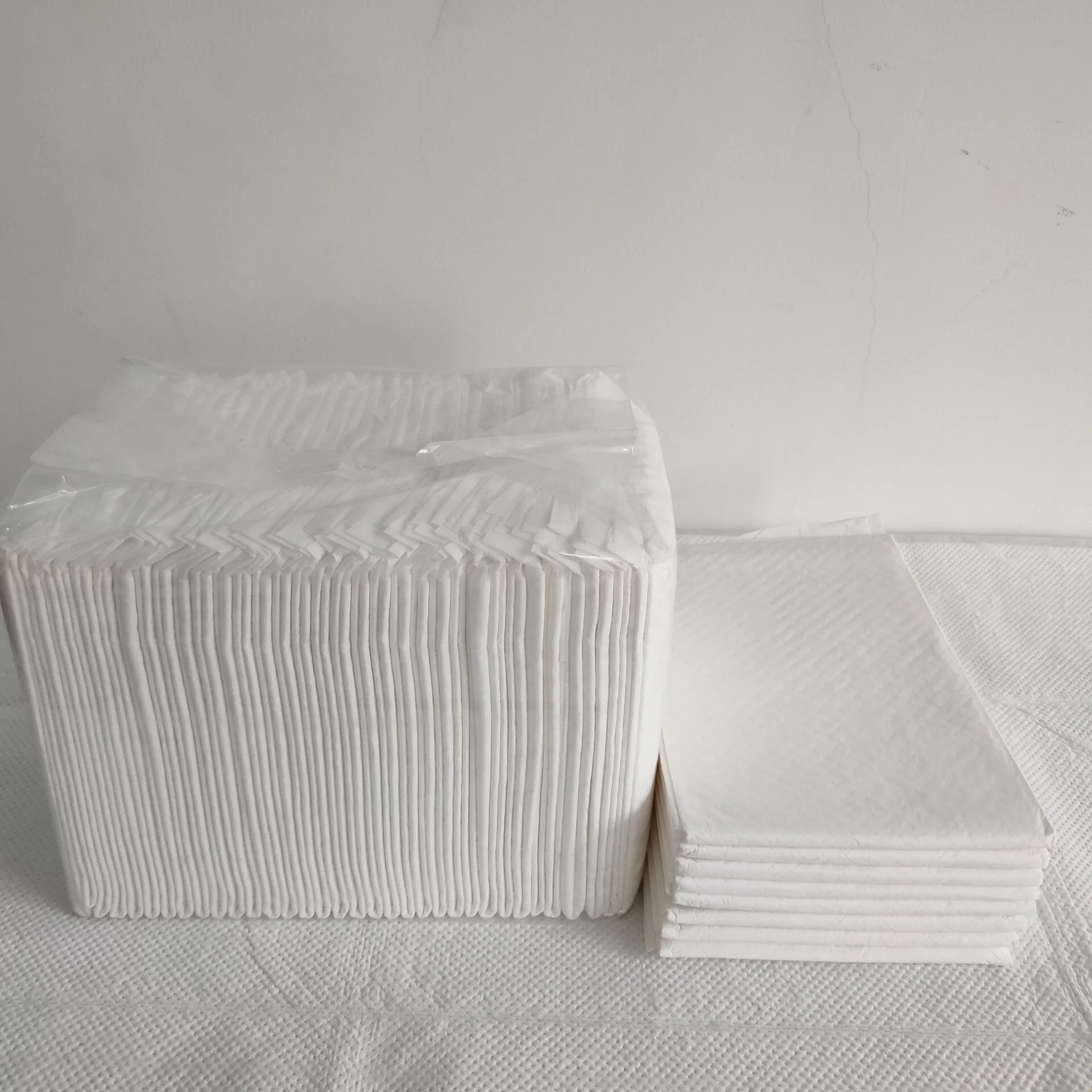 Manufacturer of disposable medical underpad,incontinence underpad,adult underpad