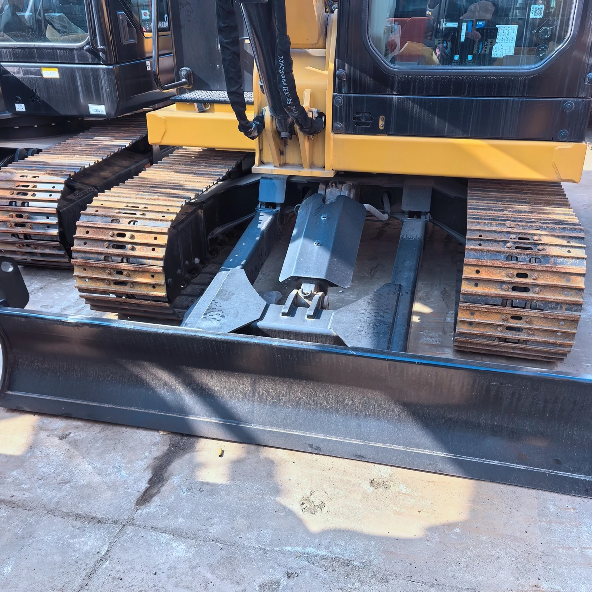 Used Hot Sale USA UK Germany Mini Excavator Cat 305 Track Crawler Micro Digger Tractor for Sale Good Excavator