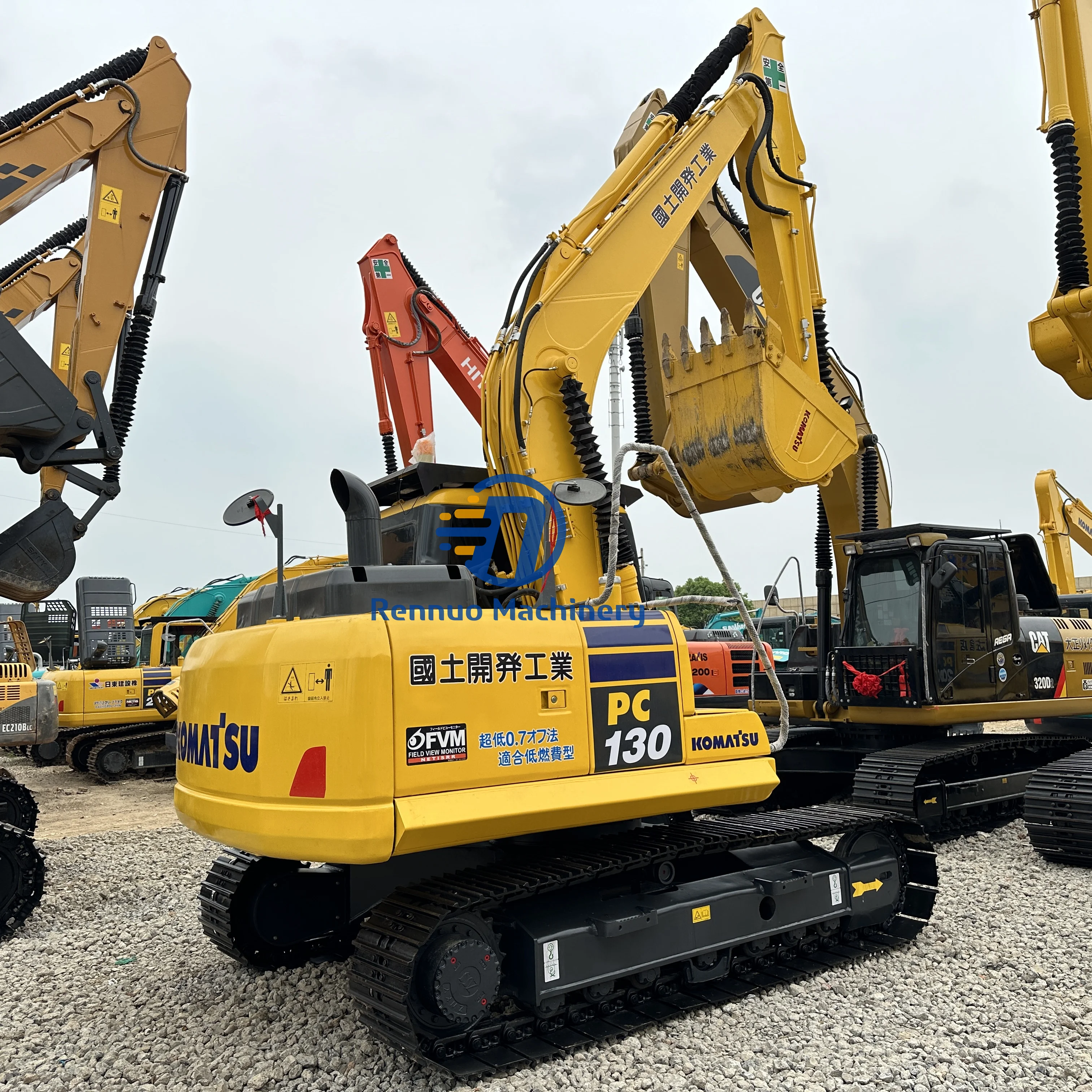 Rennuo Новое поступление подержанные Экскаваторы Komatsu в Дубае гусеничный экскаватор PC130 200 для сельского хозяйства