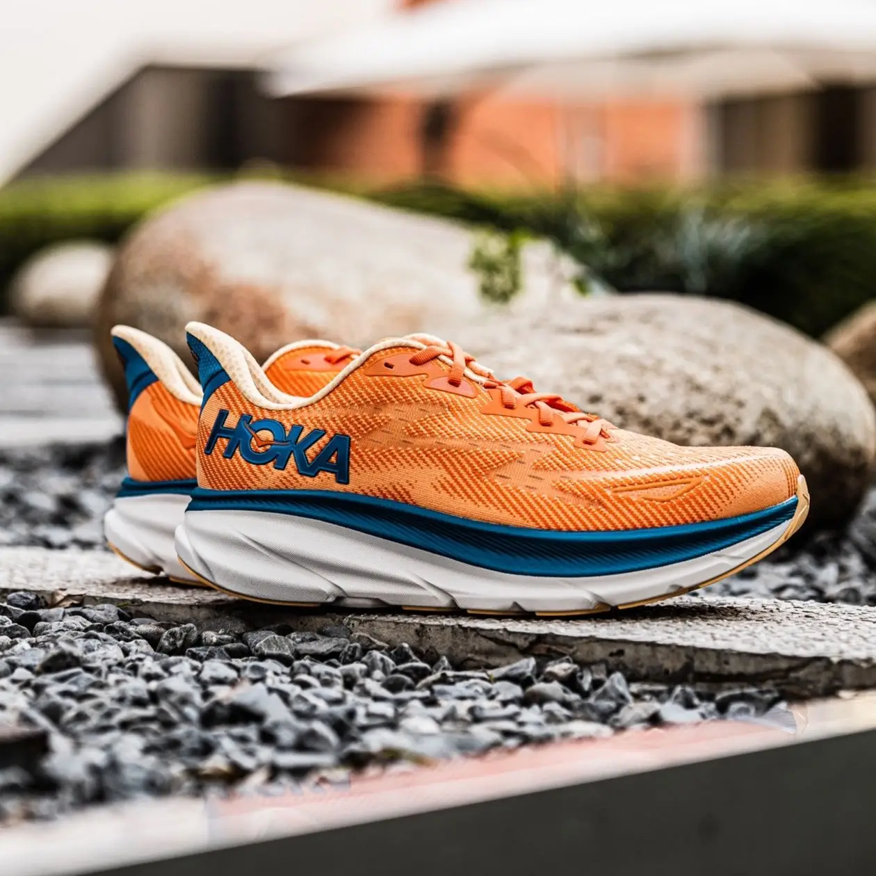 HOKAs Clifton9 Premium Running Shoes for Optimal Performance and Comfort