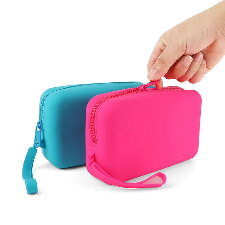 2024 NEW Silicone Cosmetic Bag Pouch Travel Cosmetic Bag With Strap Fashion Makeup Pouch For Ladies