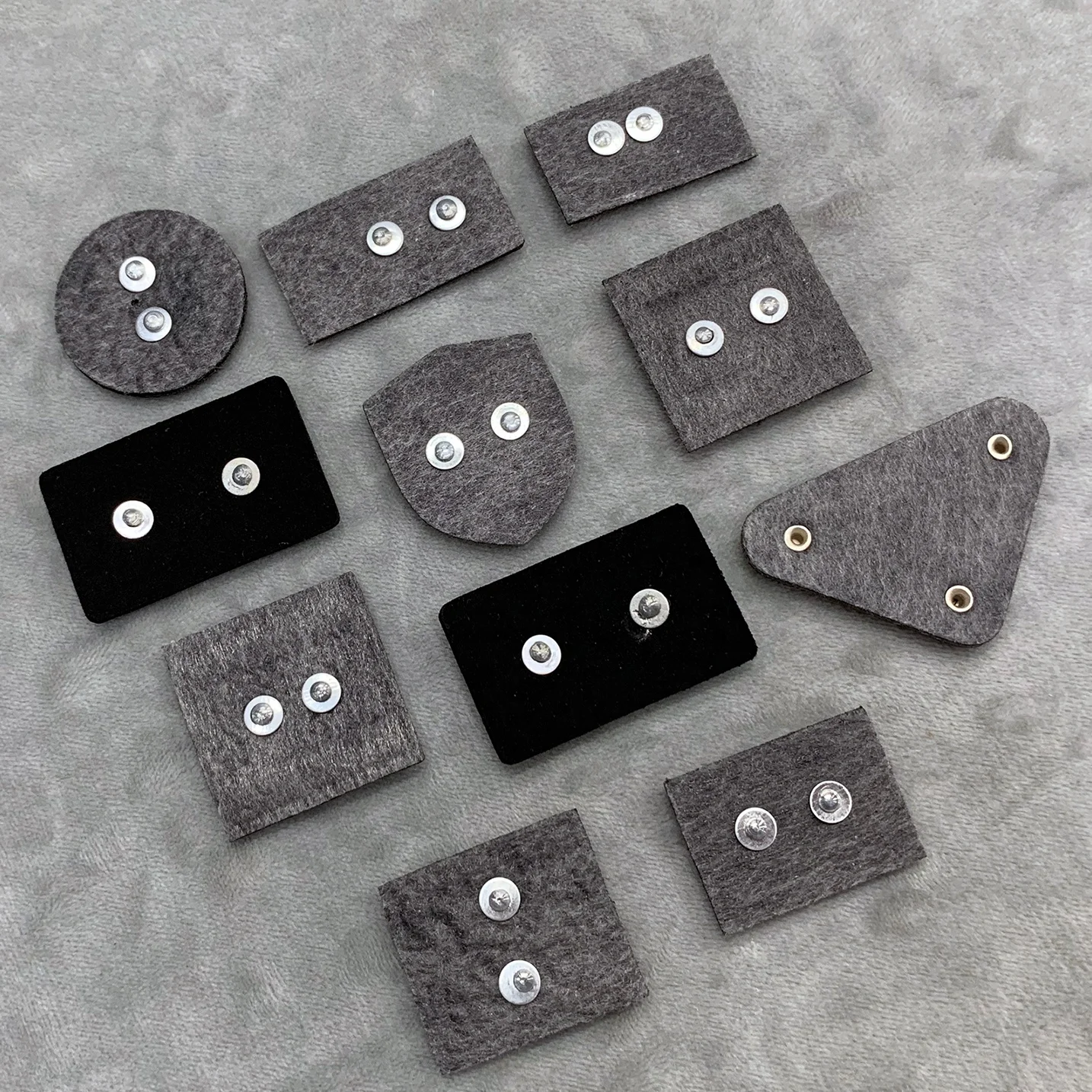 Custom Brand Engraved Tag Garment Embossed Jeans Handbags Accessories Hat Shoe Scarf Clothing Metal Logo Label Tags for Swimwear