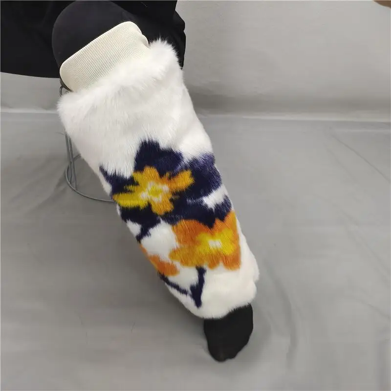 Women Popular Fashion Design Furry Faux Leg Warmers High Quality Ready to Ship Leg Warmers
