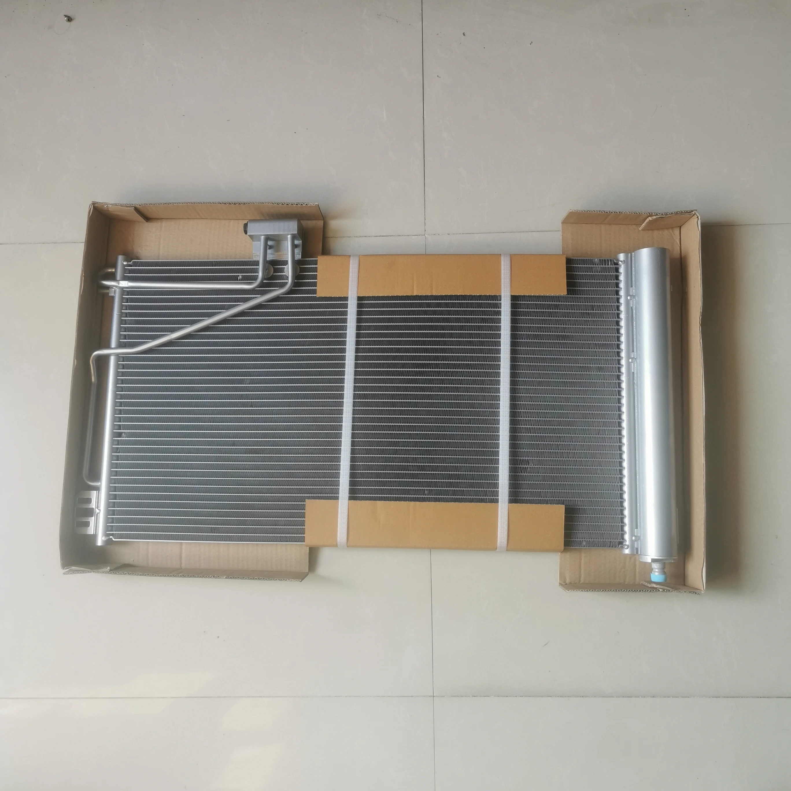 2035000554 2035000654 car conditioning ac condenser for Mercedes Benz MB 203 CN10043