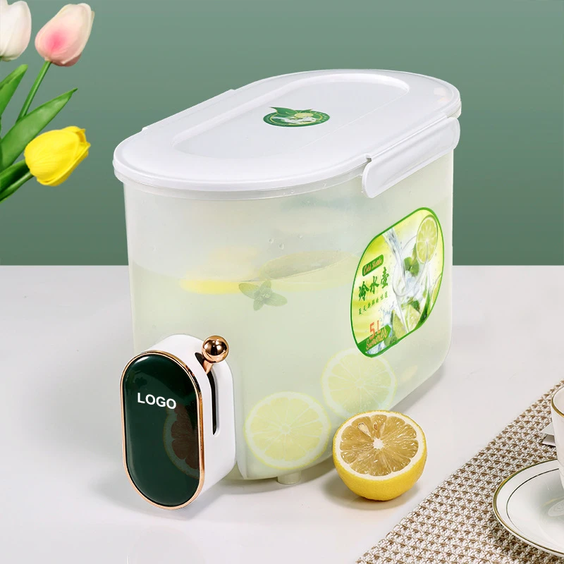 Baolong Factory Refrigerator Ice water Beverage Dispenser Cold Water Kettle with Faucet Large Capacity Plastic Beverage Pot