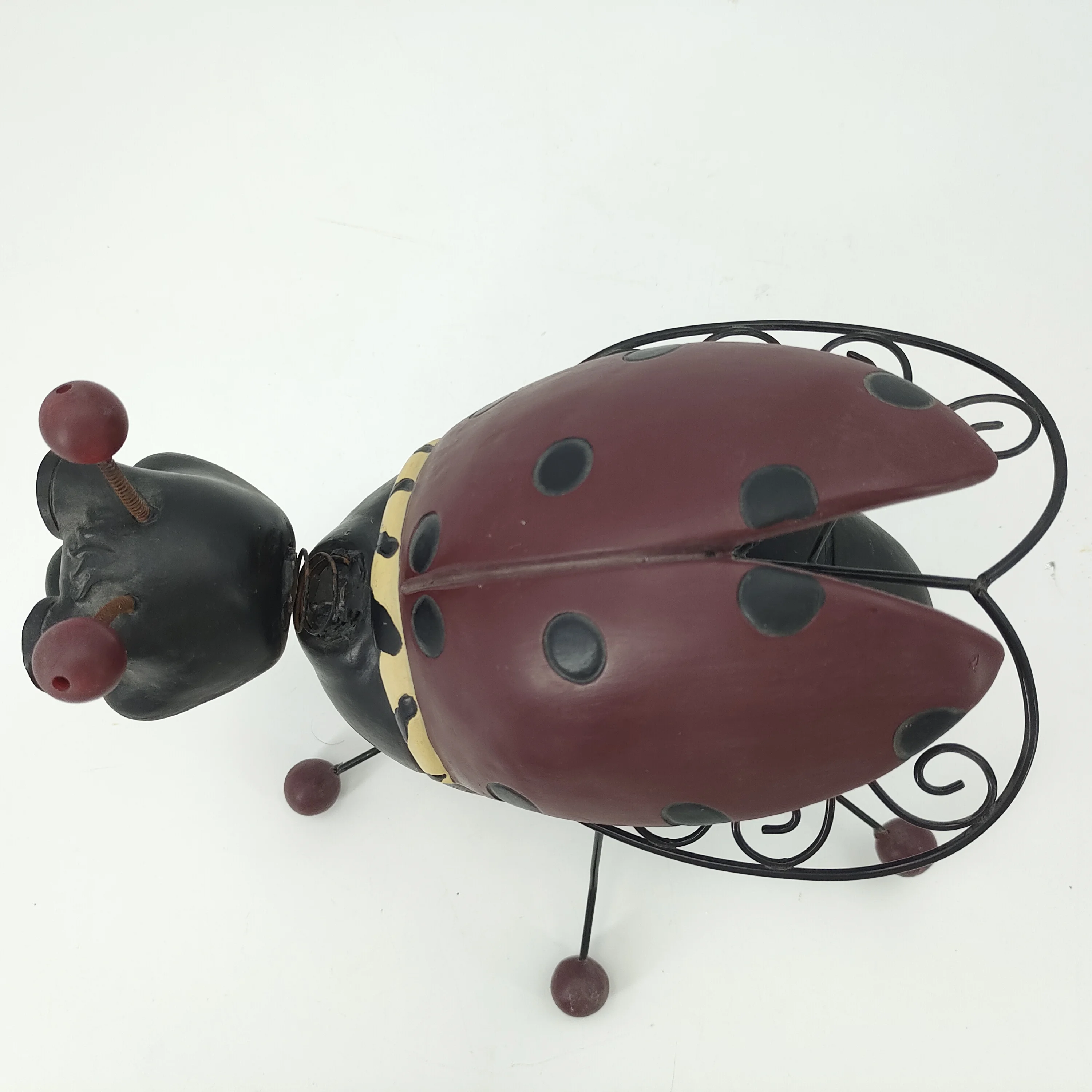 Iron Resin Insects Crafts Metal Ladybug Ornament for Garden Home or Kindergarten Wrought Insect Crafts Decoration