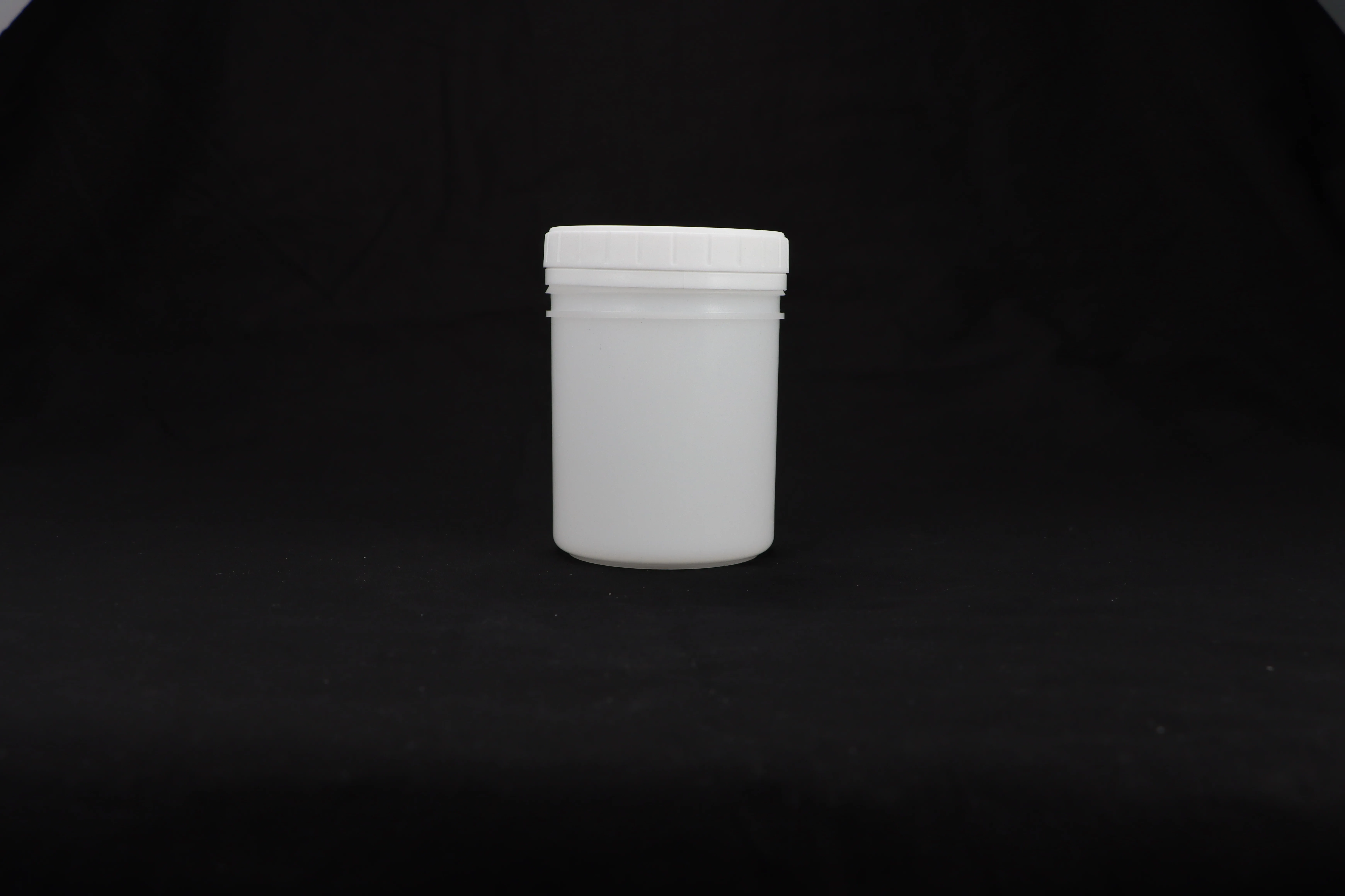 
PP 600ml vegetables salad storage white round plastic can 