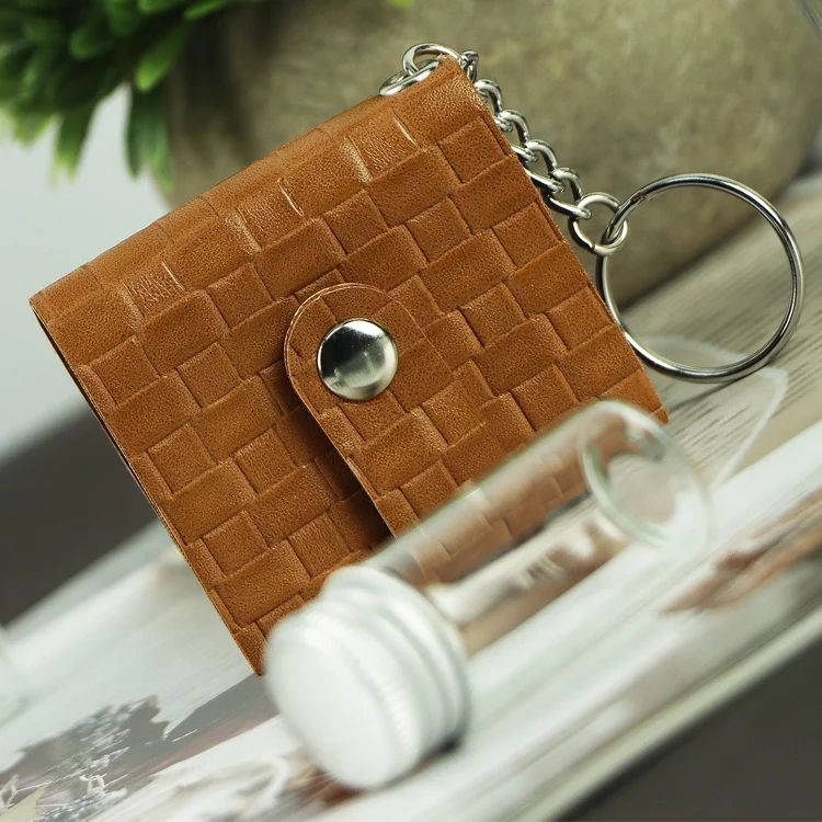 Wholesale Personalized Handmade Gift Custom Pu Leather Scrapbook Photo Keychain Llavero Fotografico Mini Photo Album Keychain