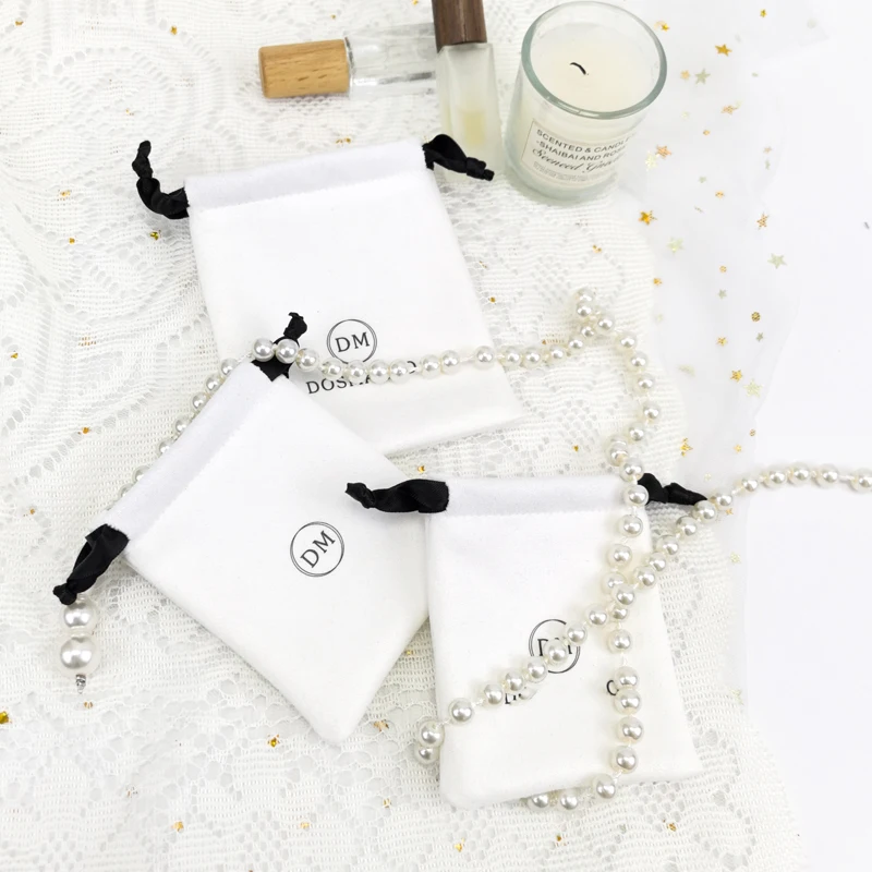 Оптовая продажа на заказ 7*9 см белый бархатный мешочек шнурке для ювелирных изделий парфюмерные подарки часы очки серьги ожерелья печать логотипа