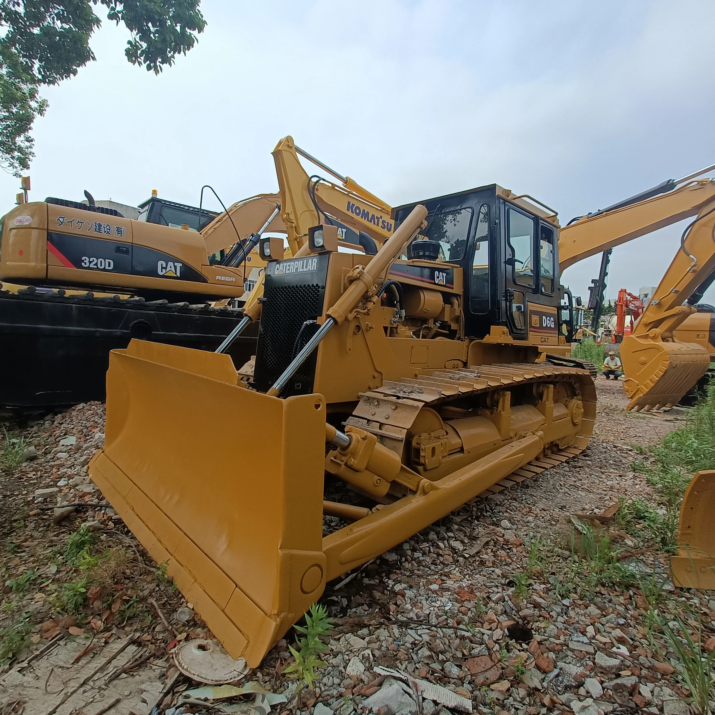 Оригинальный японский бульдозер CAT D6G для продажи высококачественный оригинальный D6D D3C D4